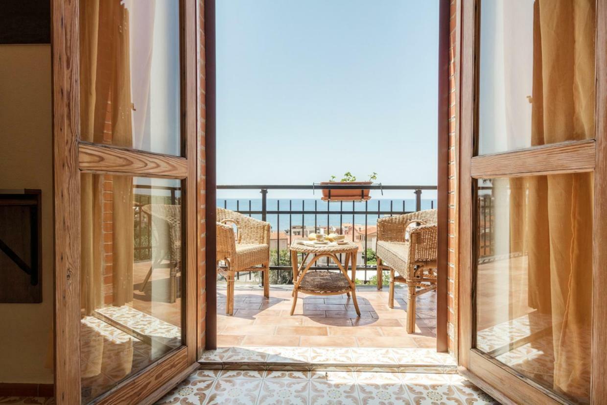 Mare Lughente Bed & Breakfast S'Archittu Dış mekan fotoğraf