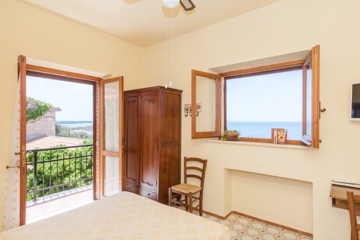 Mare Lughente Bed & Breakfast S'Archittu Dış mekan fotoğraf