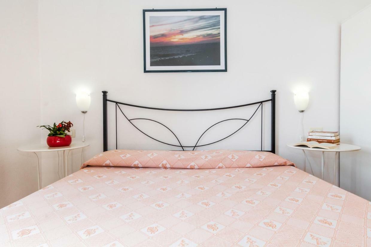 Mare Lughente Bed & Breakfast S'Archittu Dış mekan fotoğraf
