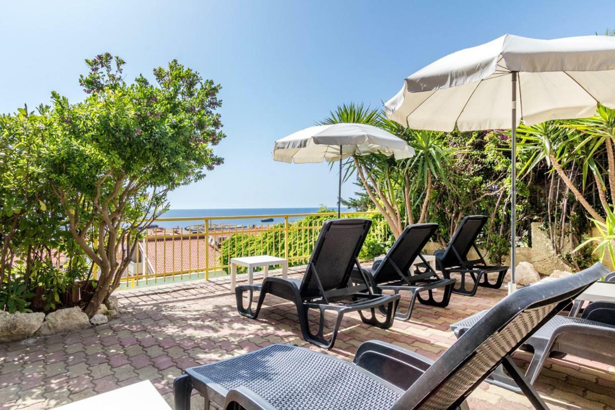 Mare Lughente Bed & Breakfast S'Archittu Dış mekan fotoğraf