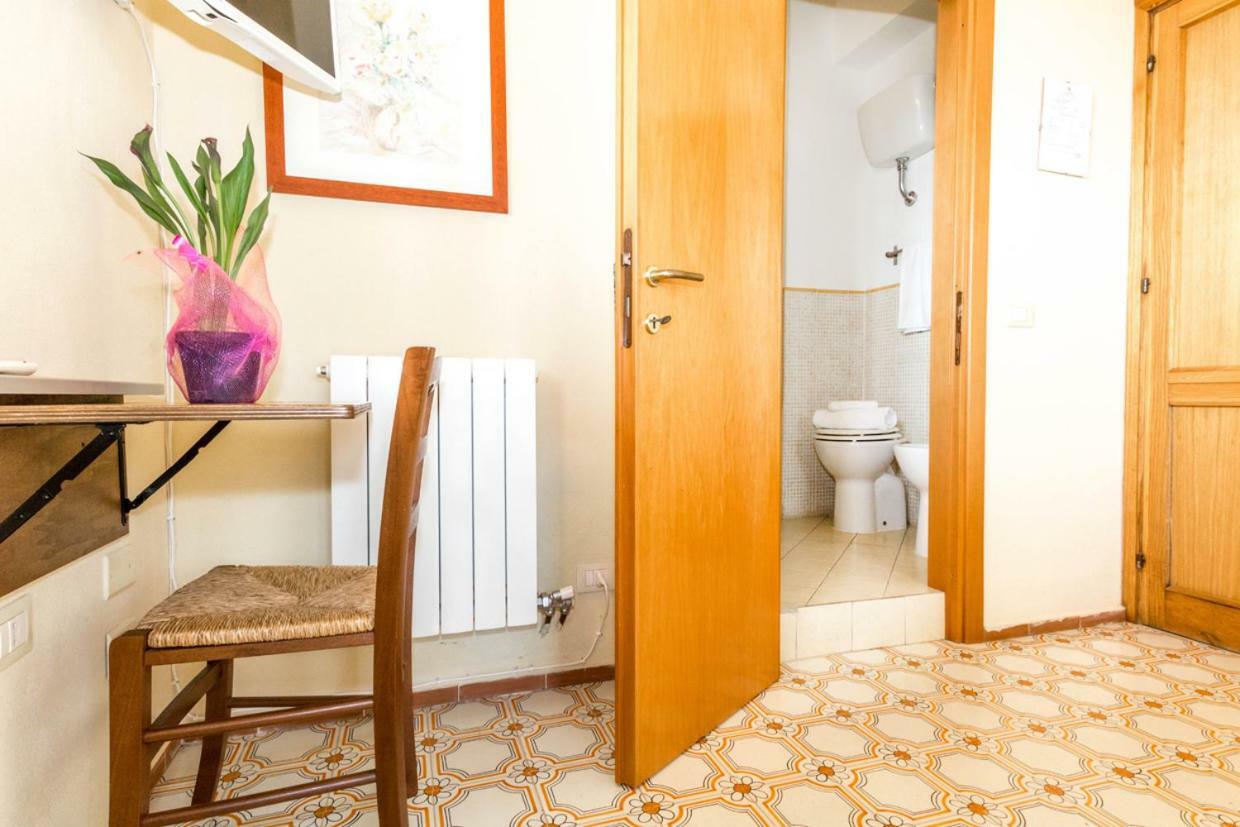 Mare Lughente Bed & Breakfast S'Archittu Dış mekan fotoğraf