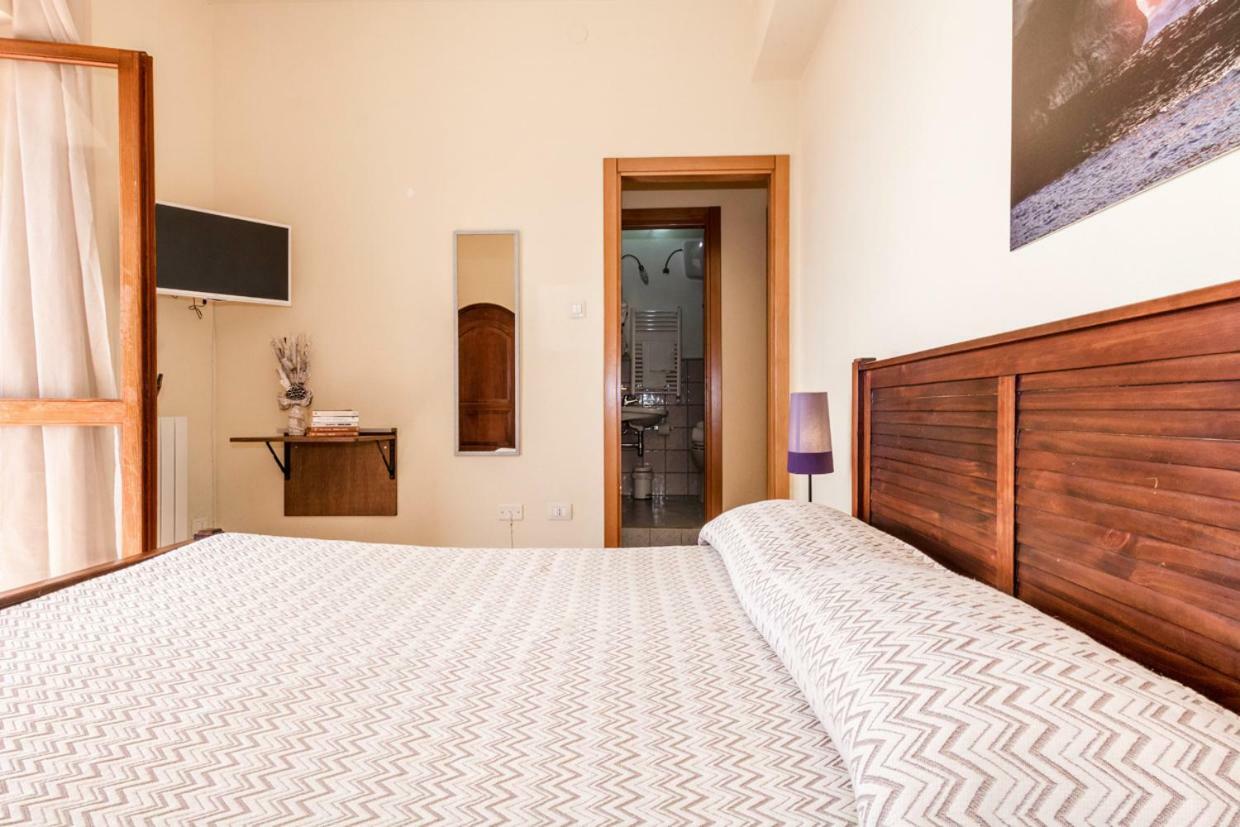 Mare Lughente Bed & Breakfast S'Archittu Dış mekan fotoğraf