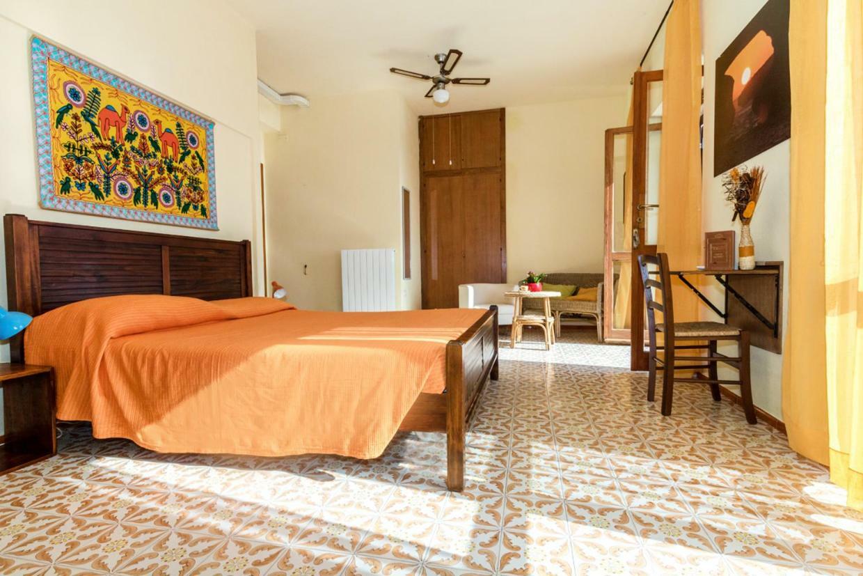 Mare Lughente Bed & Breakfast S'Archittu Dış mekan fotoğraf