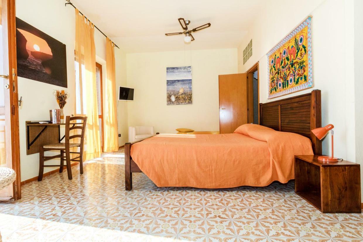 Mare Lughente Bed & Breakfast S'Archittu Dış mekan fotoğraf