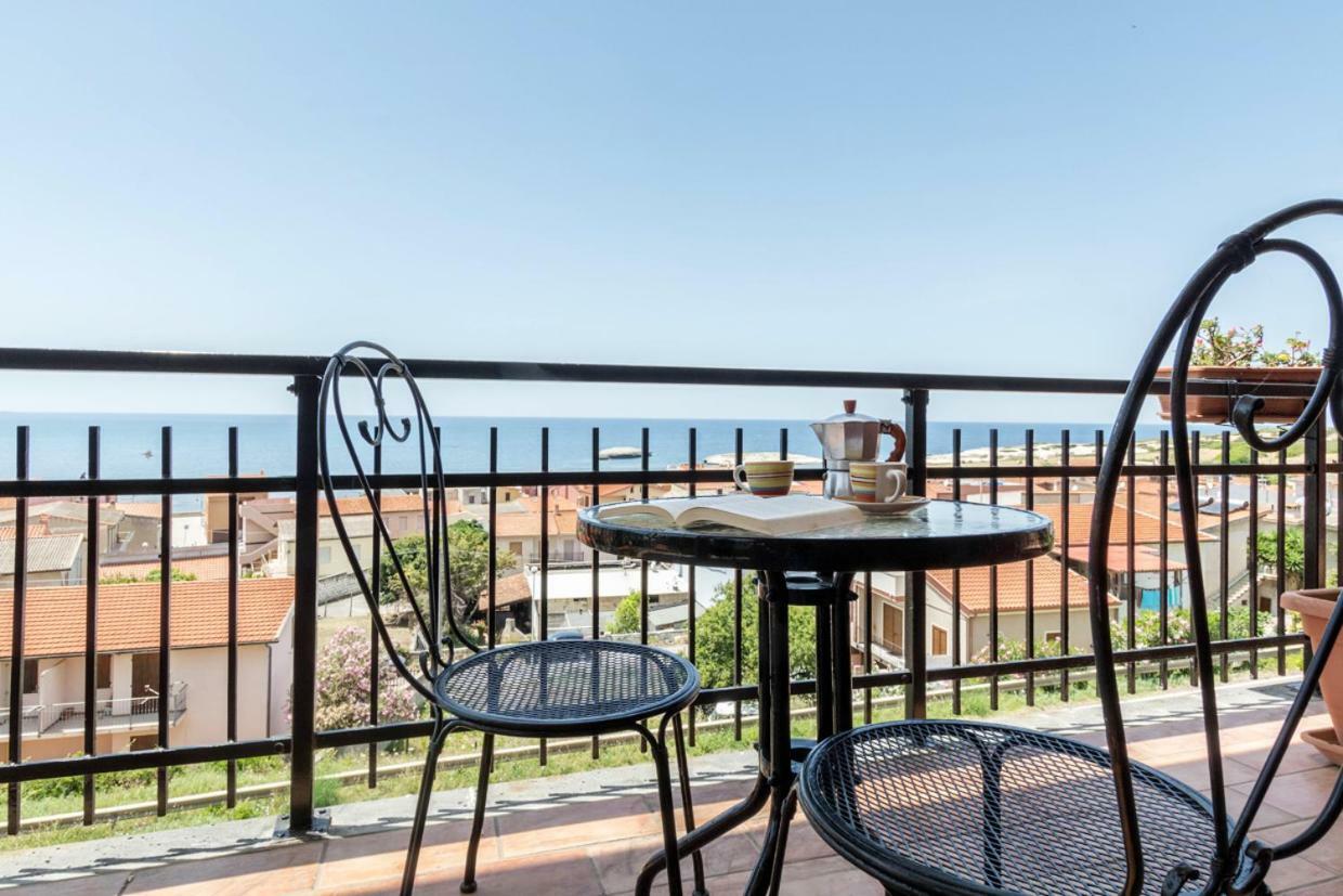 Mare Lughente Bed & Breakfast S'Archittu Dış mekan fotoğraf